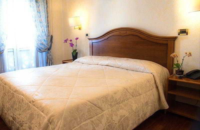 Hotel Sant'Angelo Roma Esterno foto
